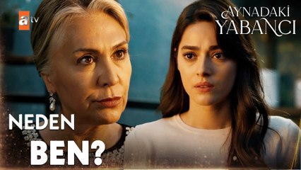 Hanzade, Azra'nın Emirhan'ı kendine aşık etmesini istiyor - Aynadaki Yabancı 4. Bölüm