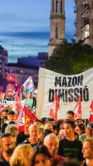 Manifestación masiva pide la dimisión de Mazón a un año de la dana