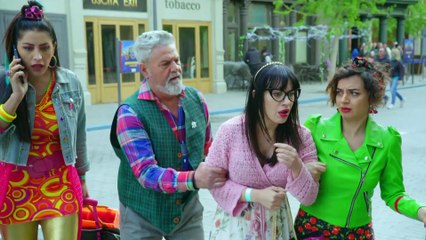 Din Don - Viaggio di Nozze a Cinecittà World (2025)