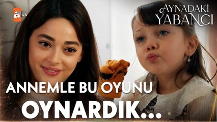 Leyla, Azra'yla vakit geçiriyor... - Aynadaki Yabancı 4. Bölüm