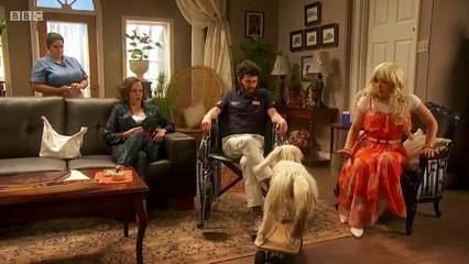 The Goes Wrong Show S1 E6 • 90 Degrees