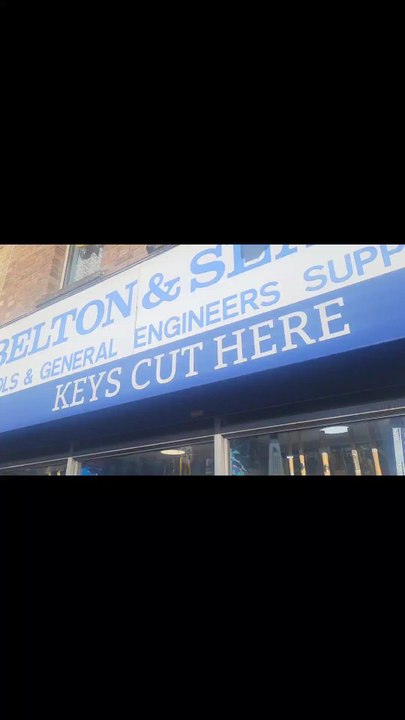 Outside Southside, part 3 - Places featured in this video I shot today include Diana Fish Bar, Hong Kong Garden, Tesco Express, Kaspa's and Vaki's Barbers.
