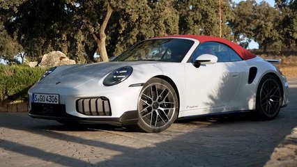 2026 Porsche 911 Turbo S Cabriolet (992.2) mit 710 PS in Icegrey