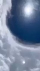 Pilot flies into eye of 'catastrophic' Hurricane Erin, captures rare storm footage