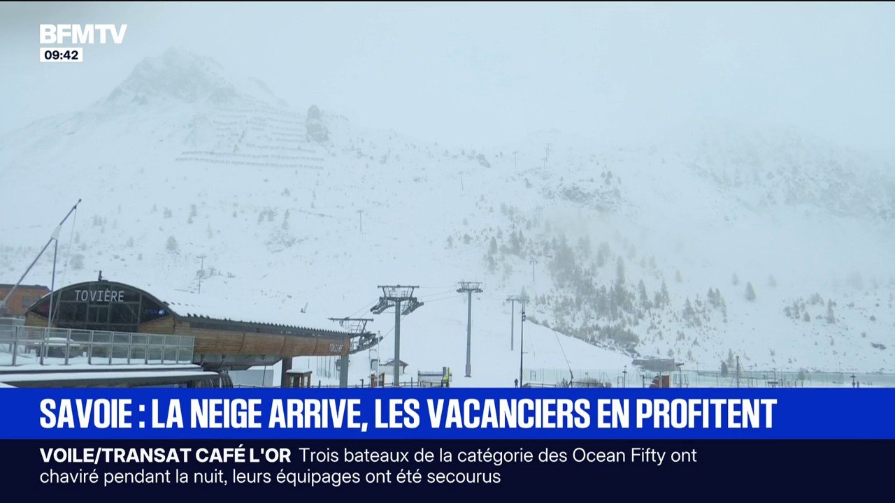 "On a été surpris": les vacanciers profitent du retour de la neige en Savoie