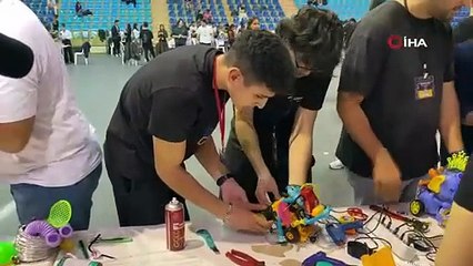 Sıra dışı yarışma! İşte Türkiye'nin en çirkin robotları
