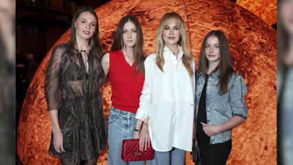 Nicole Kidman debuts breakup bangs and coordinates with daughters at Chanel fashion show