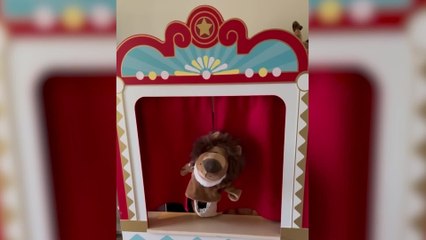 Katy Perry shares rare look at daughter Daisy, 4, in behind-the-scenes snaps from tour