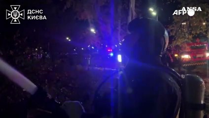 Ucraina, Kiev ancora colpita da un attacco russo: almeno tre morti