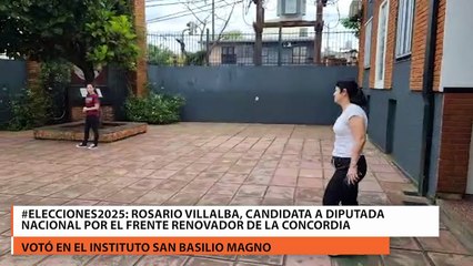 Rosario Villalba, candidata a diputada nacional por el frente renovador de la concordia votó en el instituto san basilio magno