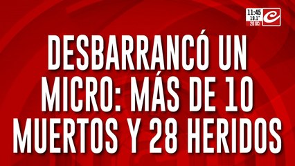 Micro desbarrancó y cayó a un arroyo: hay varios muertos y decenas de heridos