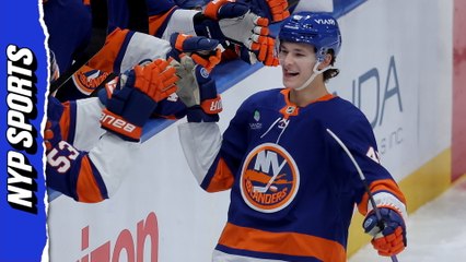 No. 1 pick Matthew Schaefer living up to early hype for winless New York Islanders