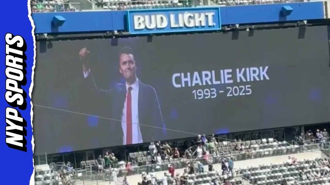 The Jets hold a tribute for the assassination of Charlie Kirk before today's Jets-Bills game
