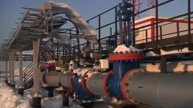 Kremlin afirma que sanciones de EE. UU. y UE no afectan economía rusa , pero si la global