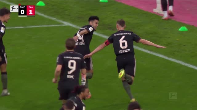 Kimmich opens scoring as Bayern stay perfect