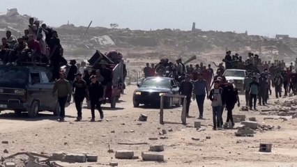 Tras dos años de guerra en Gaza, miles de palestinos egresan a sus hogares