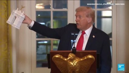 États-Unis : Donald Trump présente sa maquette d'Arc de Triomphe