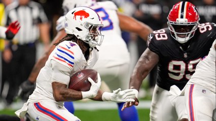 Jalen Hurts and James Cook Standout Performances Today