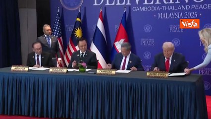 Trump assiste alla firma degli accordi di pace tra Thailandia e Cambogia a Kuala Lumpur