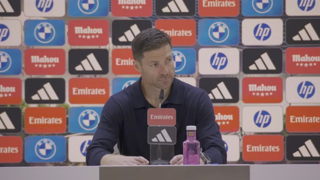 Xabi Alonso opina sobre Vinicius Junior y su enfado tras el cambio