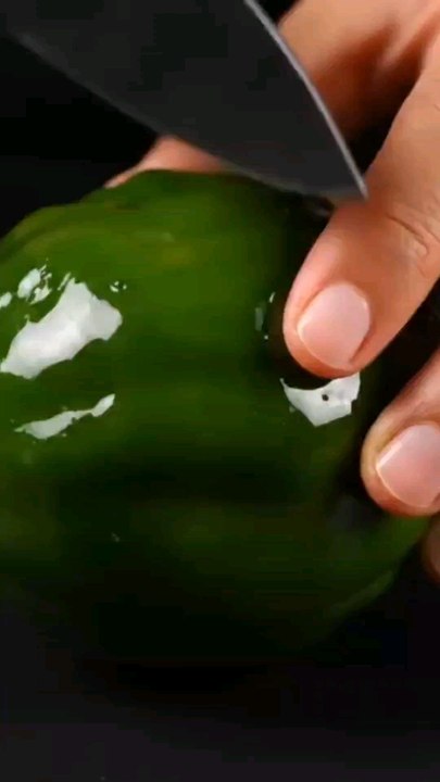 Wait until you hear this perfect slice 🥝🍓🔊