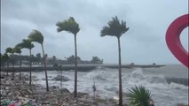 '30여 년만에 최강'...자메이카에 초강력 허리케인 근접 비상 / YTN