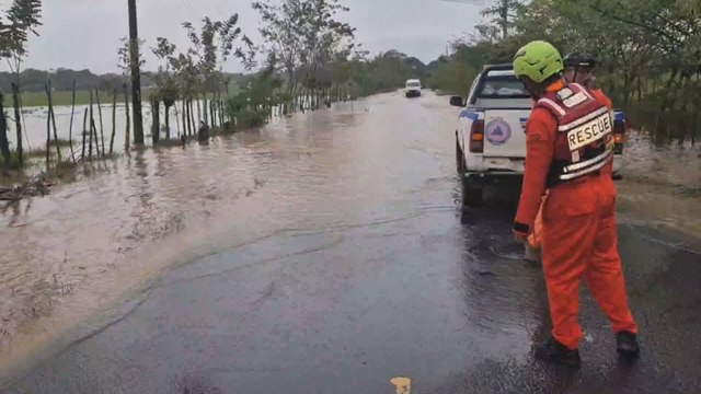 Equipos de emergencia evalúan afectaciones por inundaciones en comunidades de Mariato