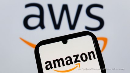 Global Amazon outage disrupts major sites, apps and online services
