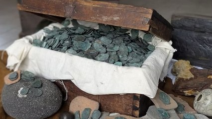 1,000+ treasure coins pulled from 1715 shipwreck off Florida coast