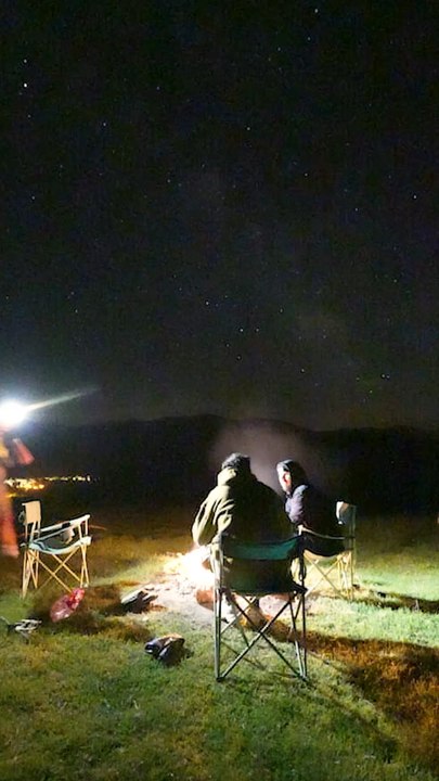 Un feu, la Voie lactée et des copains ❤️