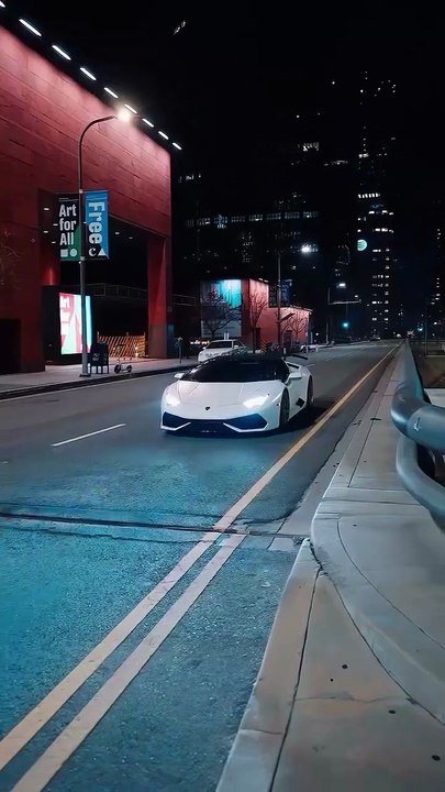 LAMBORGHINI