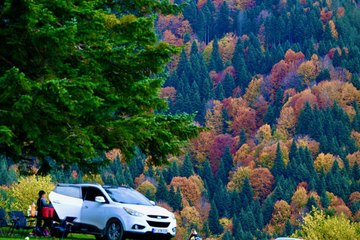 Fotoğrafçılar ve kampçılar için biçilmiş kaftan: Yayla ve volkanik göl bir arada