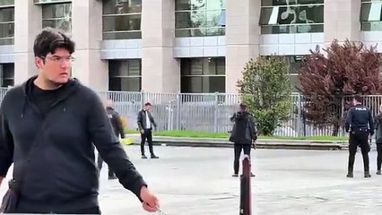 Çağlayan Adliyesi önünde silah sesleri