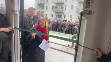 Se den første tur inde fra toget: Nu er Hovedstadens Letbane indviet | KLIP 1 - 2 klip i alt | 2025 | TV2 KOSMOPOL