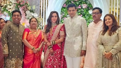 Actress Tejaswini Lonari Gets Engaged To Shiv Sena Leader Samadhan Sarvankar Inside Celebration