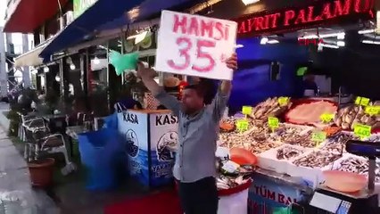 Karadeniz'de hamsi bereketi: Fiyatları gören kilo kilo aldı