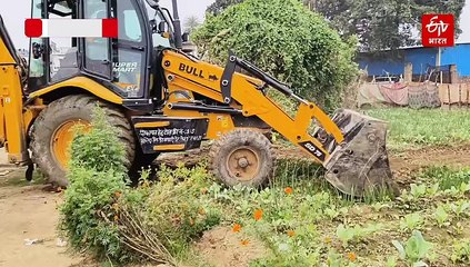 संभल में गरजा बुलडोजर; 28 करोड़ की 27 बीघा सरकारी जमीन कब्जा मुक्त, फसल बर्बाद होते देख रोए किसान