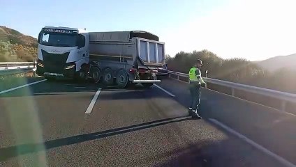 La avería de un camión en en la AP-68 provoca retenciones