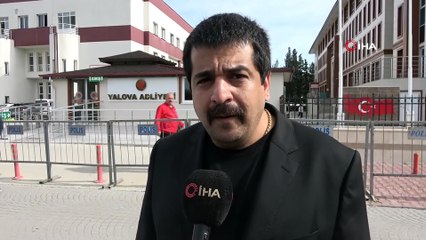 "Annemi Öldürmek İçin Bir Katil Bulur Musun' Yazısı Var"