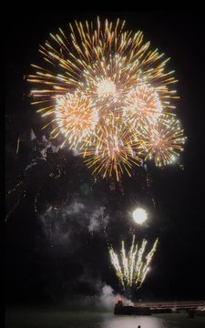 Tenby Observer photography club - Saundersfoot Big Bang