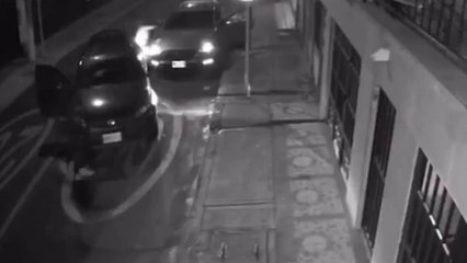 VIDEO | Ladrones armados se robaron una camioneta en Bogotá: momentos de angustia y desespero