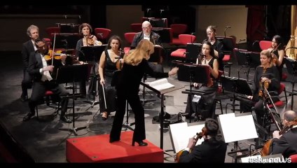 Artista totale: la straordinaria Barbara Hannigan sul podio della Scala