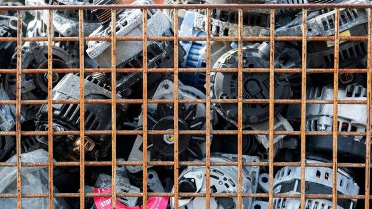 Wall Street Shaken by Auto Sector Bankruptcies