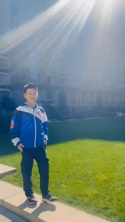 In the inner courtyard of the landmark building The Octagon on Roosevelt Island in Manhattan, resident Nelson Wang is taking a walk and relaxing. 888 Main Street, New York, NY 10044. The video was shot on October 21, 2025.