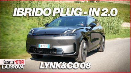 Lynk & Co 08: al volante del Suv plug-in da 200 km di autonomia in elettrico