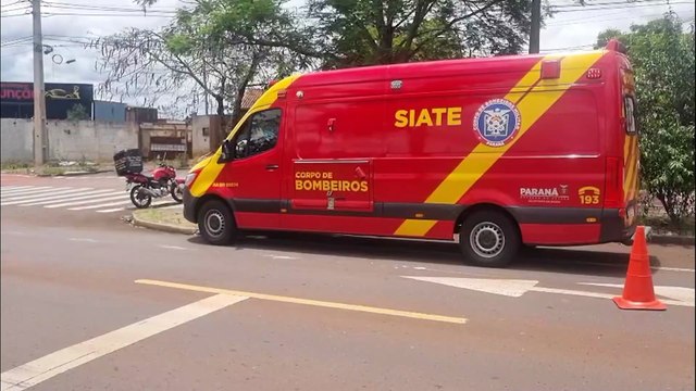 Colisão entre carro e moto na Avenida Piquiri deixa uma pessoa ferida