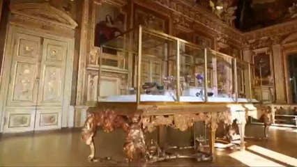 Francia: detenidos dos de los presuntos ladrones del Museo del Louvre