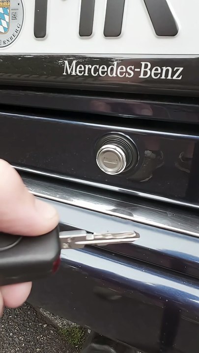 😎 🔑 30 Jahre später_ Mercedes-Schlösser wie neu!😮#mercedes #w124 #oldclassic #classic #automobile