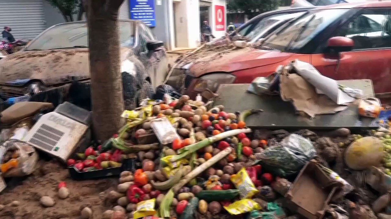 Flut von Valencia: Toñi trauert um Mann und Tochter und fordert Gerechtigkeit