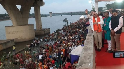 Video: अहमदाबाद में छठ पूजा, इंदिरा ब्रिज पहुंचे सीएम भूपेंद्र पटेल